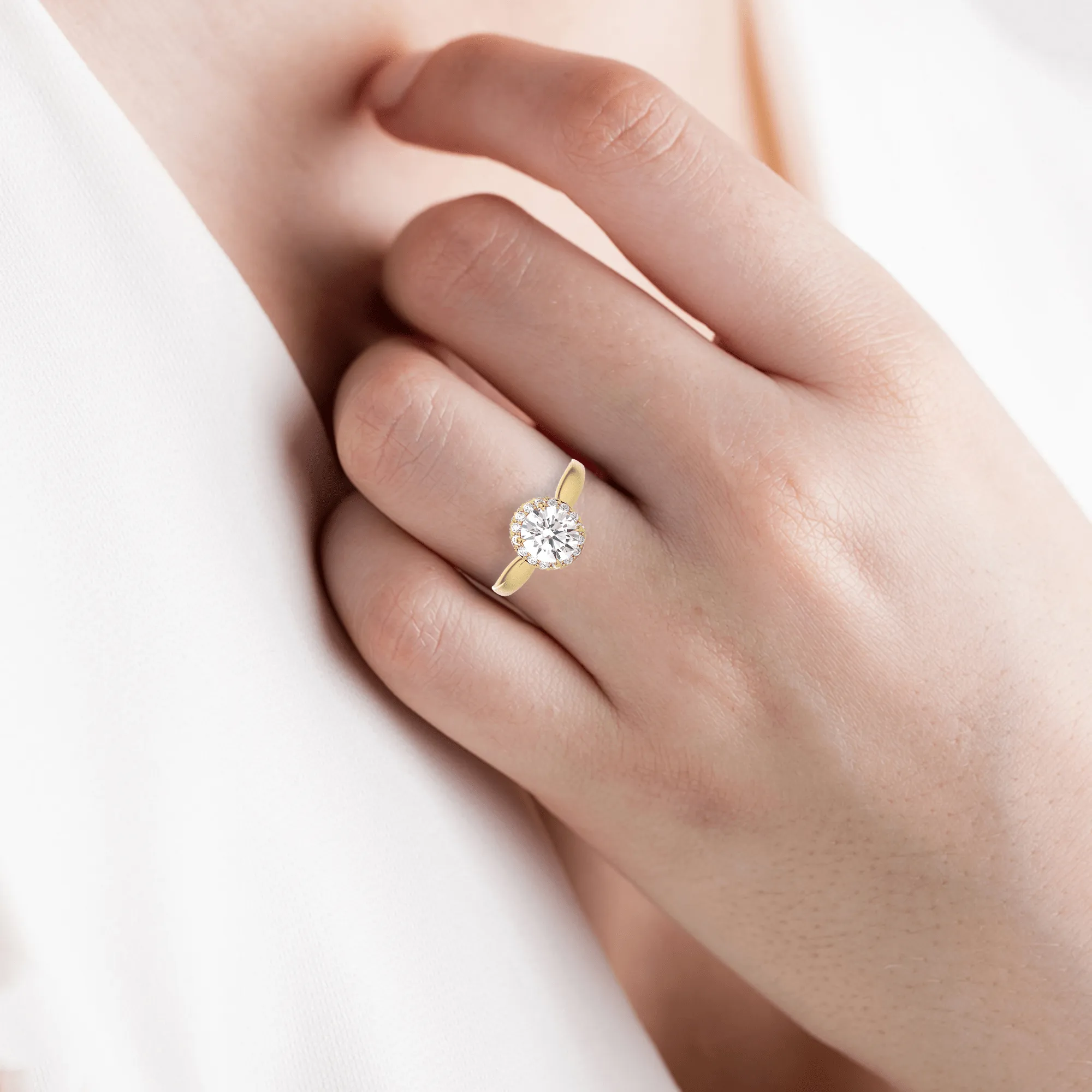 1 3/8 ctw Round Lab Grown Diamond Halo Engagement Ring