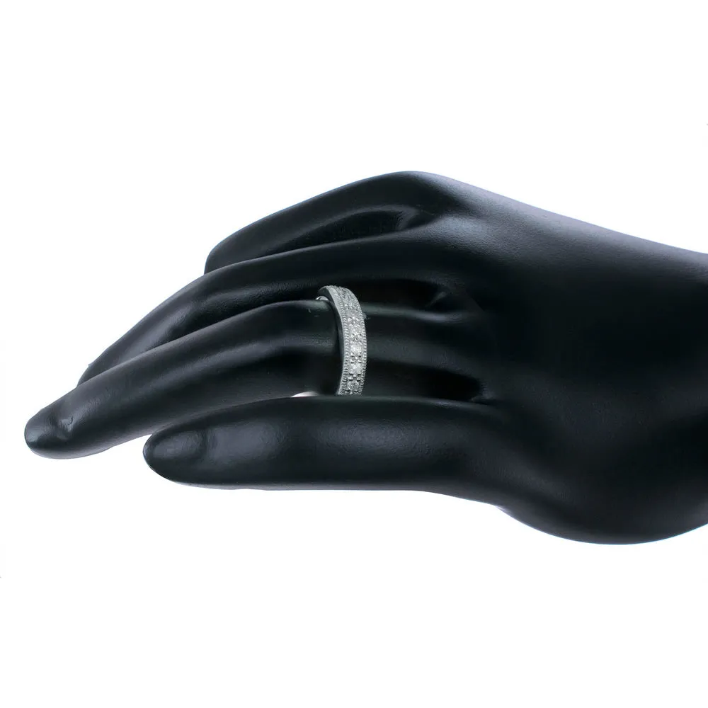 1/4 cttw Diamond Wedding Band in Sterling Silver
