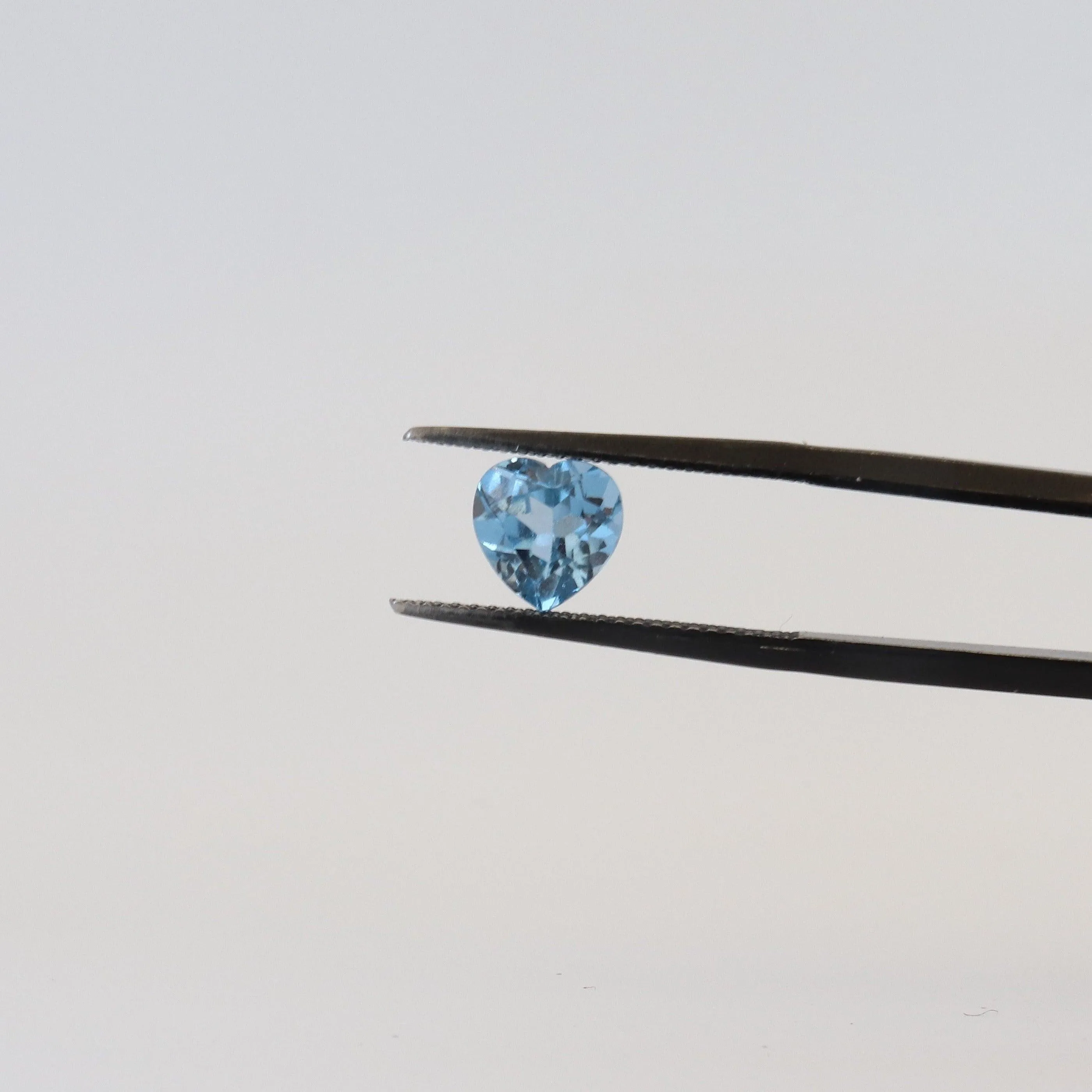 1.55ct Heart Shaped London Blue Topaz Stone