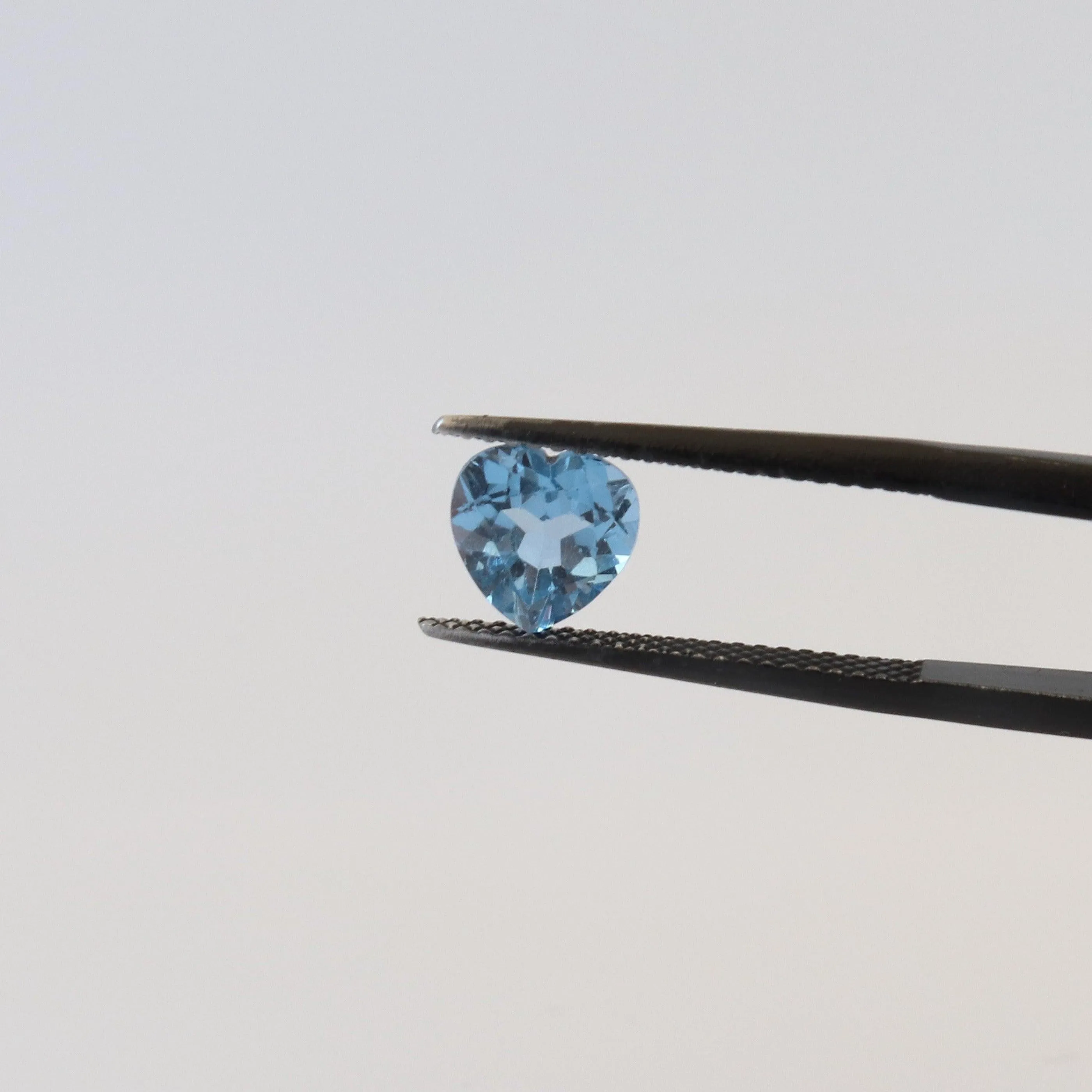 1.55ct Heart Shaped London Blue Topaz Stone