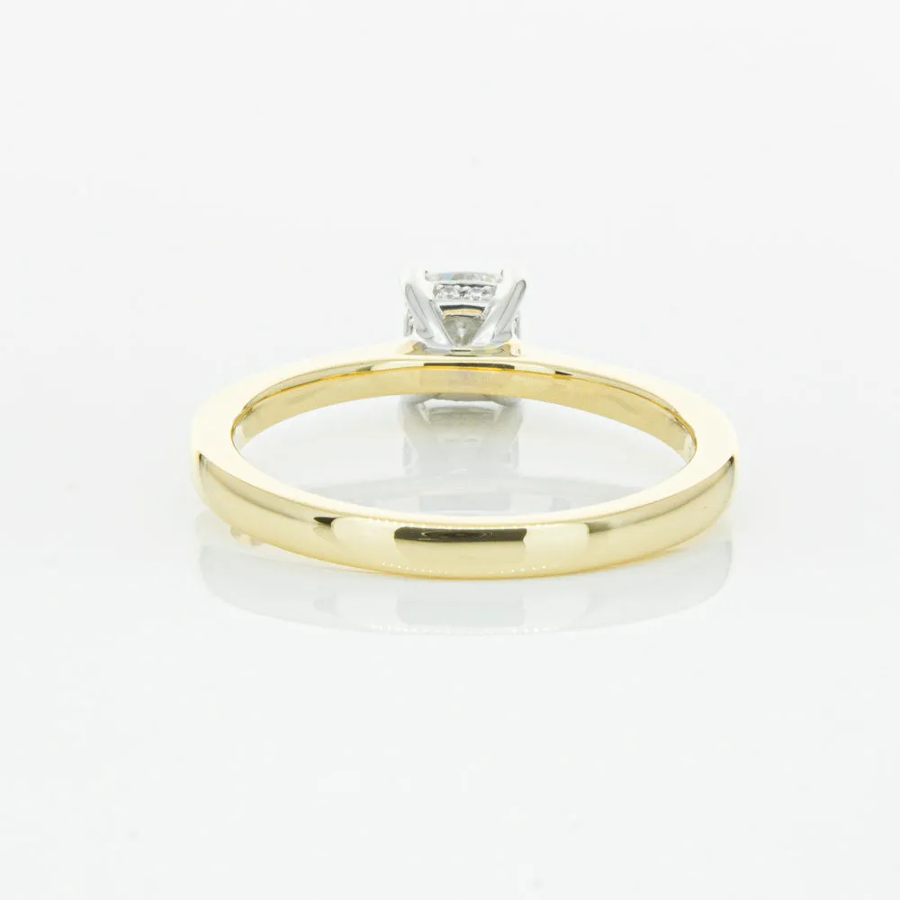 18ct Yellow Gold .70ct Cushion Cut Diamond Ring