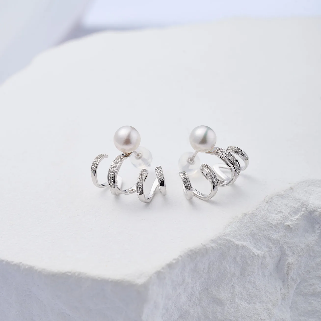 18K Diamond Hanadama Akoya Pearl Earrings KE00229 | LOVE