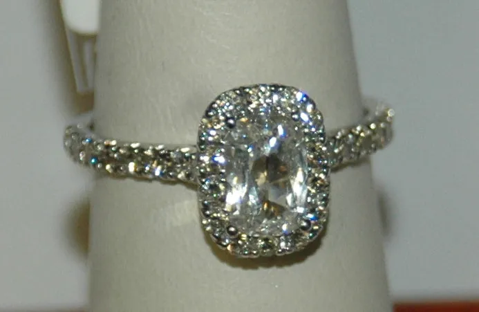 18K White Cushion Diamond 0.77Ct Halo Engagement Ring