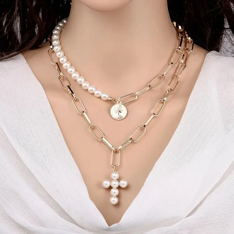 Barouqe Pearl Necklace