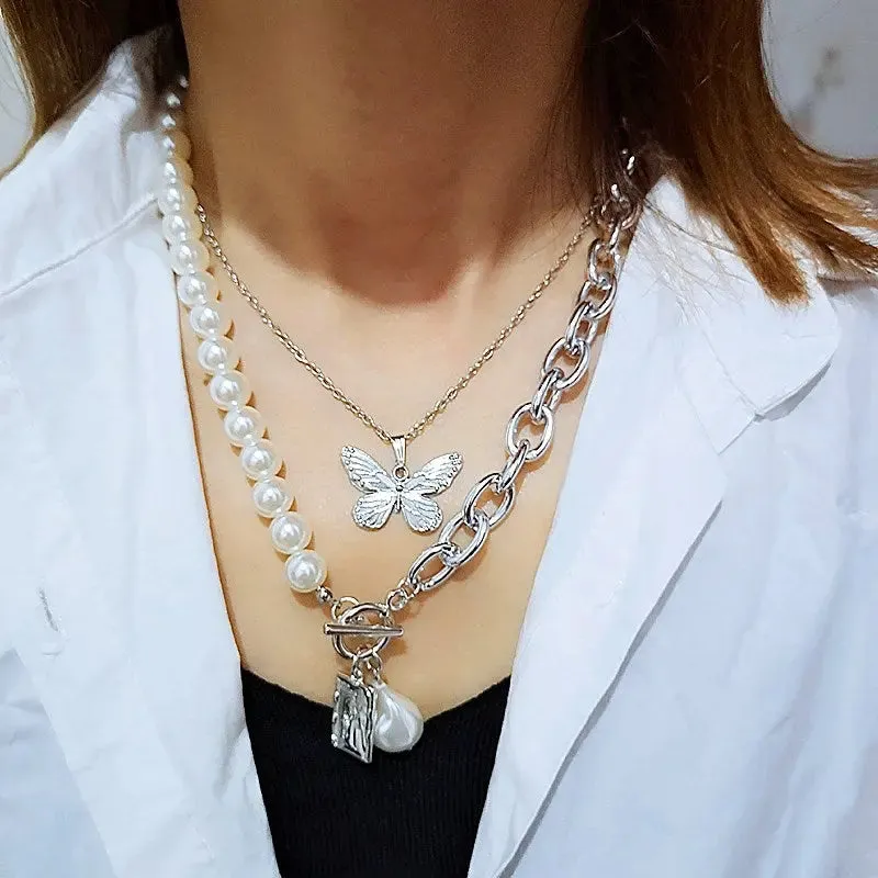 Barouqe Pearl Necklace
