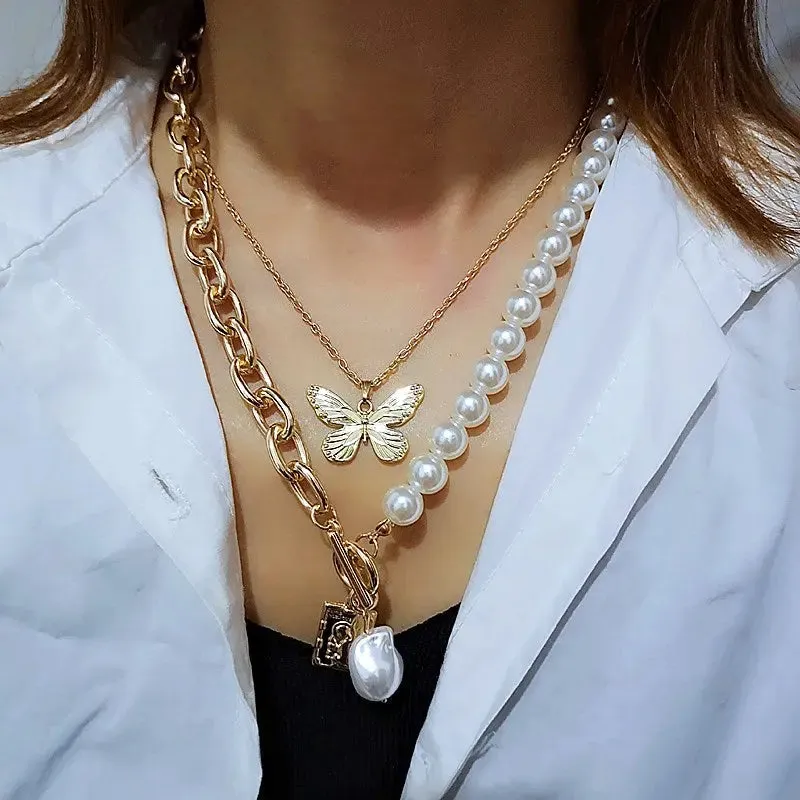Barouqe Pearl Necklace