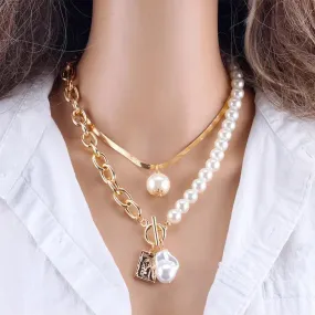 Barouqe Pearl Necklace