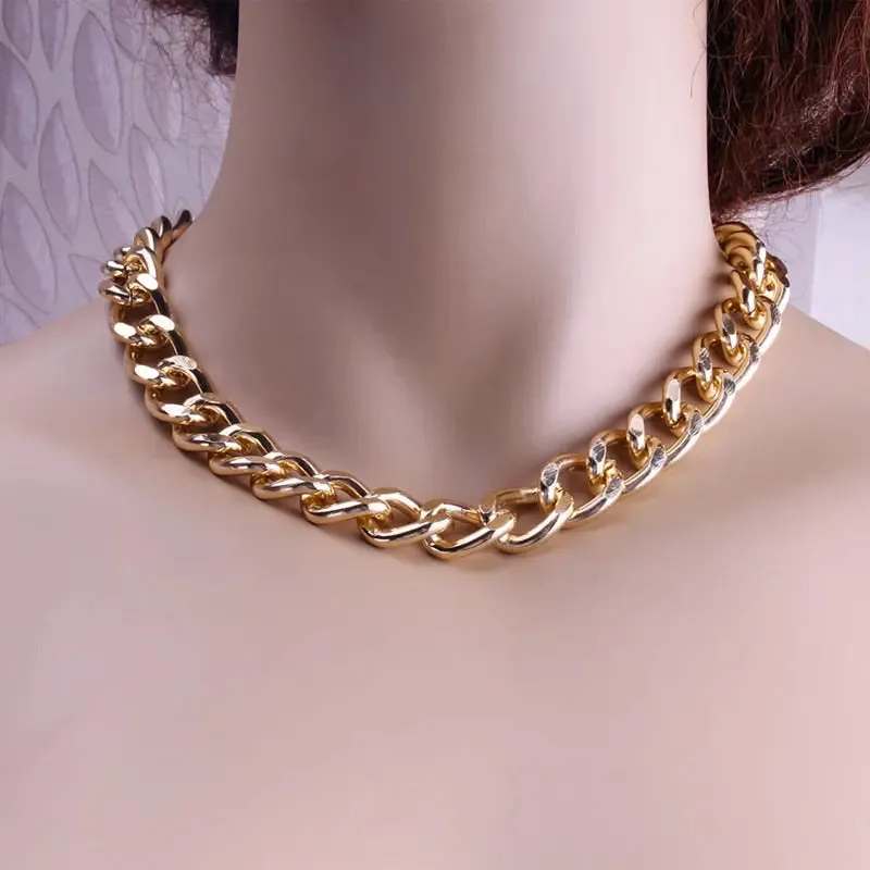 Barouqe Pearl Necklace