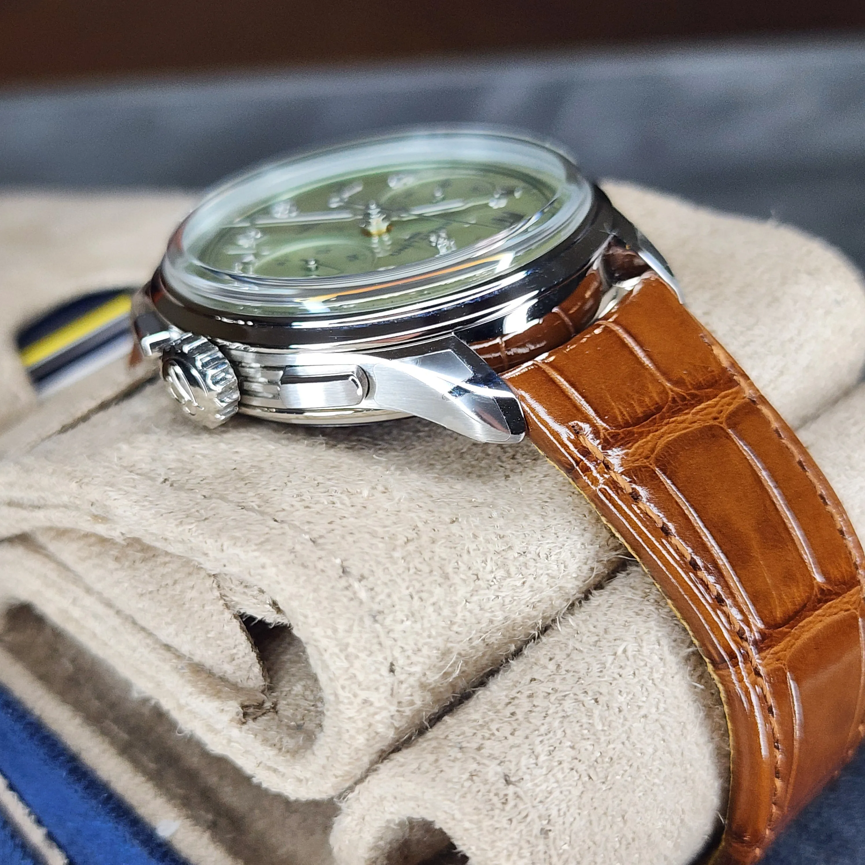 Breitling Permier B09 Pistachio 40mm
