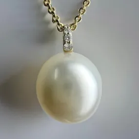 Broome Pearl Yellow Gold Diamond Pendant