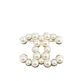 Chanel Pearl CC Brooch Gold