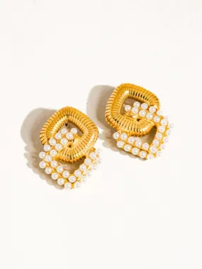 Cometa Pearl Drop Earrings