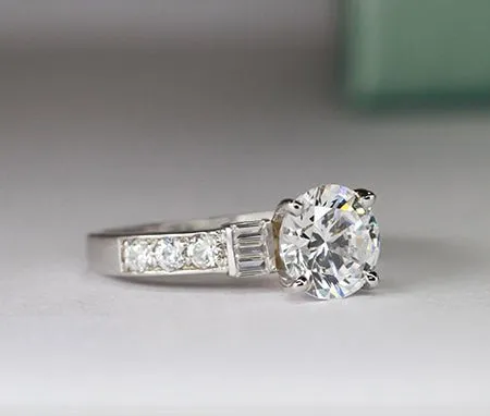Daisy - Round Lab Diamond Engagement Ring (IGI Certified)