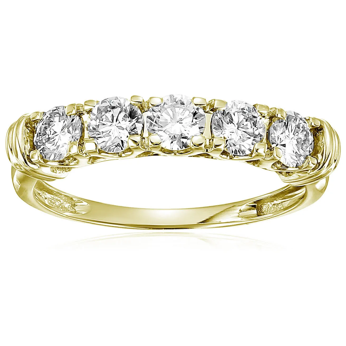 Diamond Prong Engagement Ring in 14K Gold