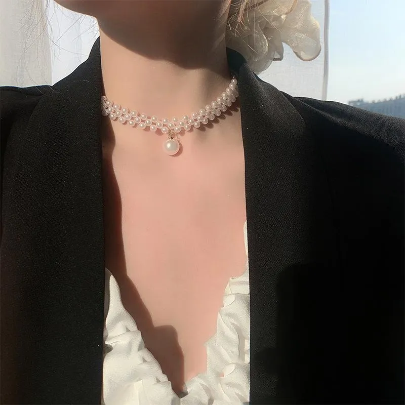 Elegant Pearl Choker Necklace