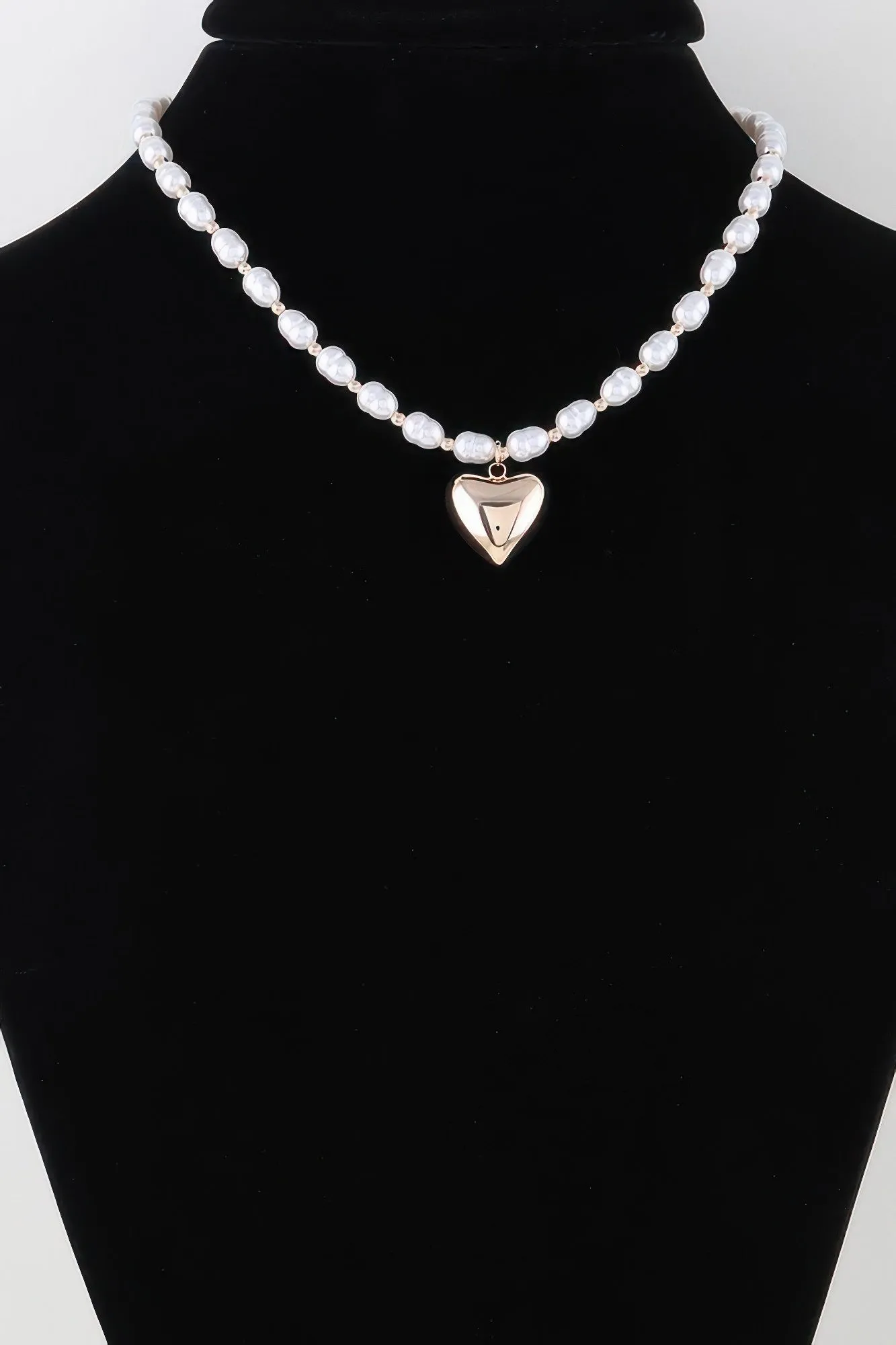 Shiny Heart Pearl Beaded Necklace