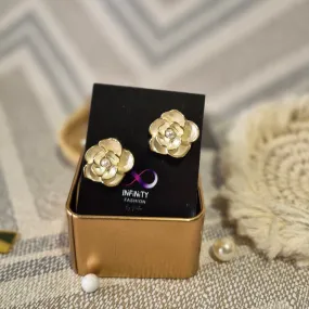White gold Bloom Pearl Ear Studs